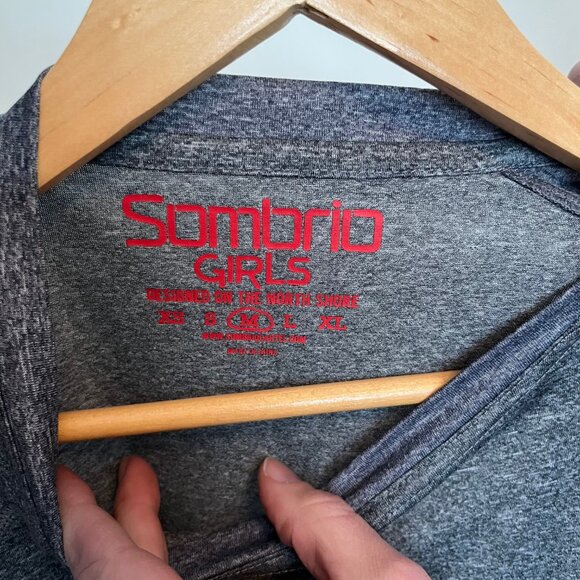 Sombrio. Girls. 3/4 Sleeve Bike Shirt. Heathered Grey With Red Logo. Size M. - Picture 6 of 7